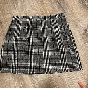 Black Wool Feel Houndstooth Mini Skirt